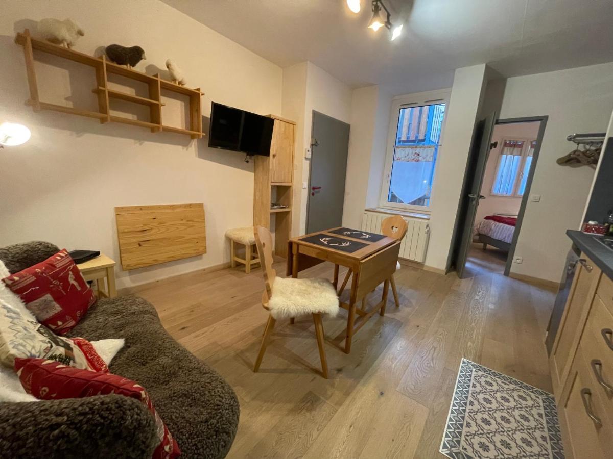 T2 30M2 Plein Centre, Lit Fait, Linge Fourni, Wifi Apartment โกเตอเรต์ ภายนอก รูปภาพ